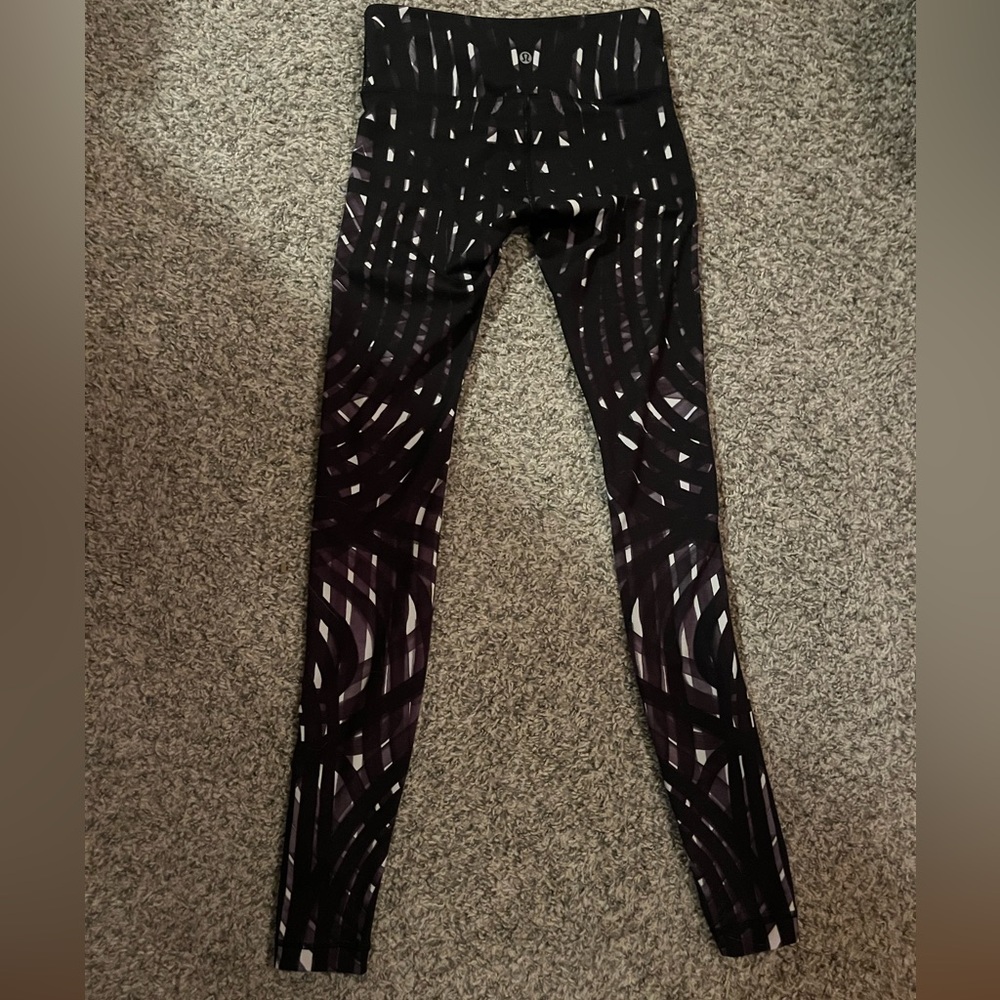Lululemon Black and White Patterned Leggings